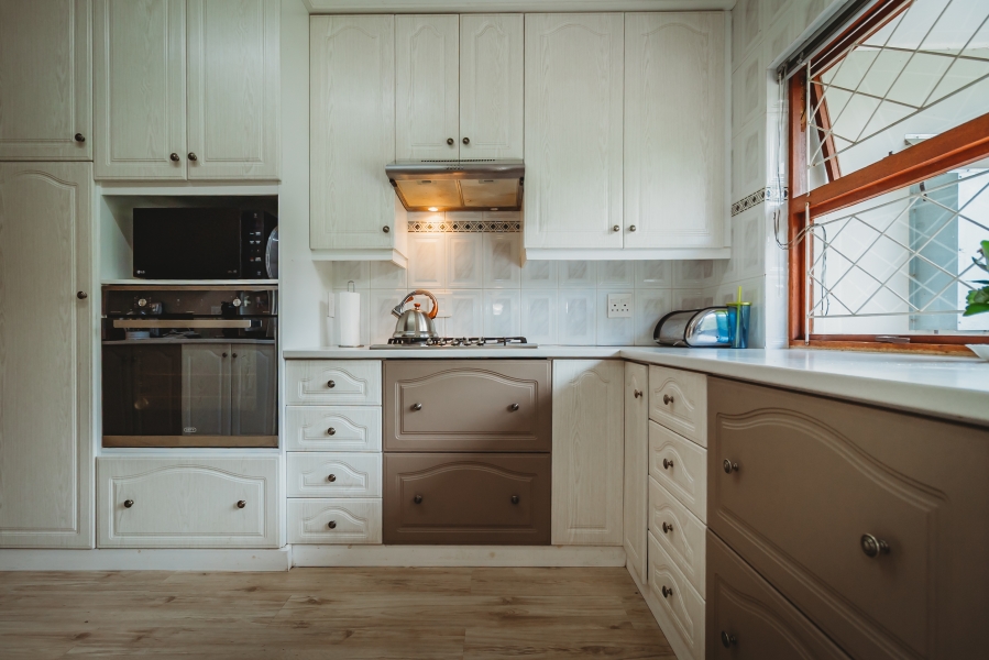 4 Bedroom Property for Sale in Twee Rivieren Western Cape